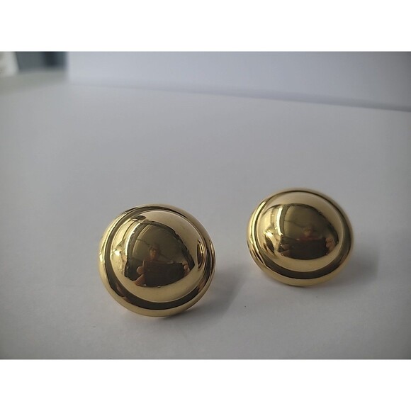 Vintage Monet Earrings Clip On Gold Tone Round Women Jewelry Costume - Picture 1 of 9